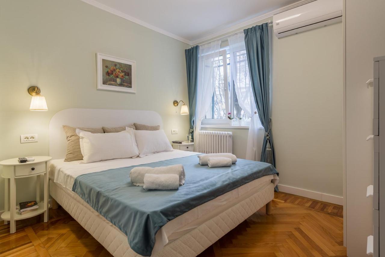 Central Stylish & Cozy One Bedroom Apartment - Adela Accommodation - Ideal For Long Stays Bucureşti Eksteriør bilde